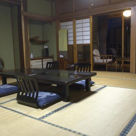 Kutsurogian Hotel Minamiuonuma Екстериор снимка